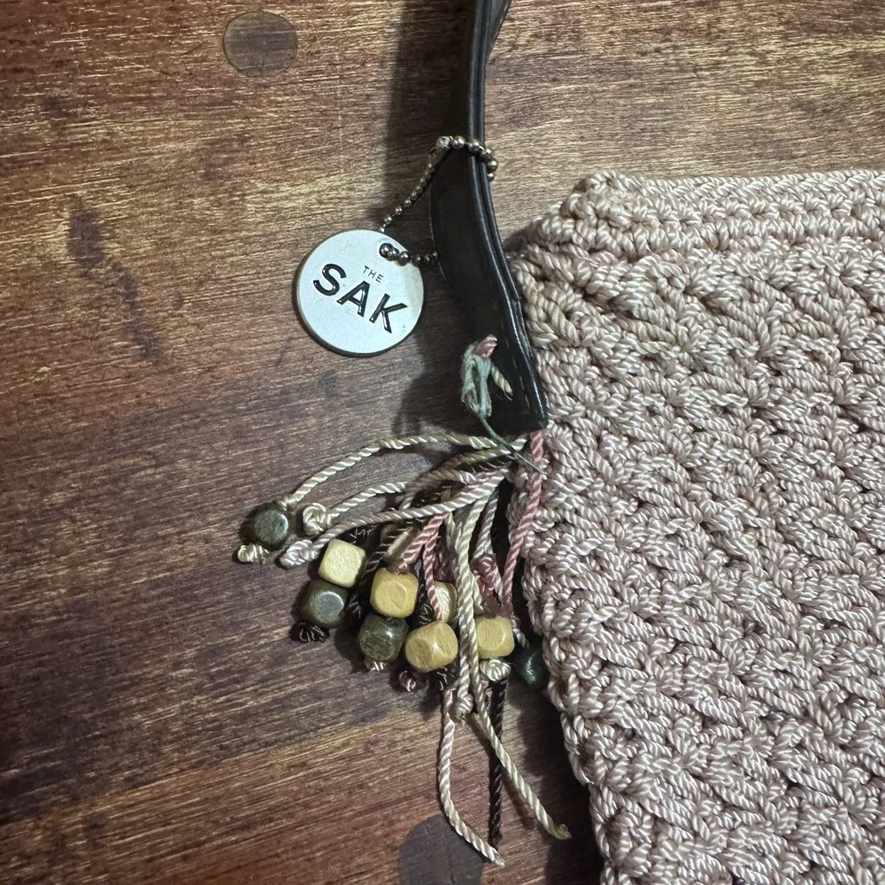 The Sak Crochet Hobo Bag Tote Pink With‎ Beads Bohemian